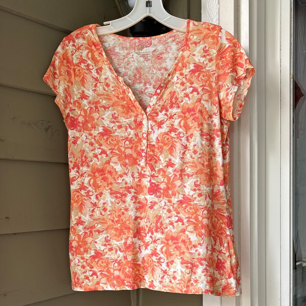 J Jill Floral 100% pima cotton tee.Light & breezy perfect for hot weather. Sz SP